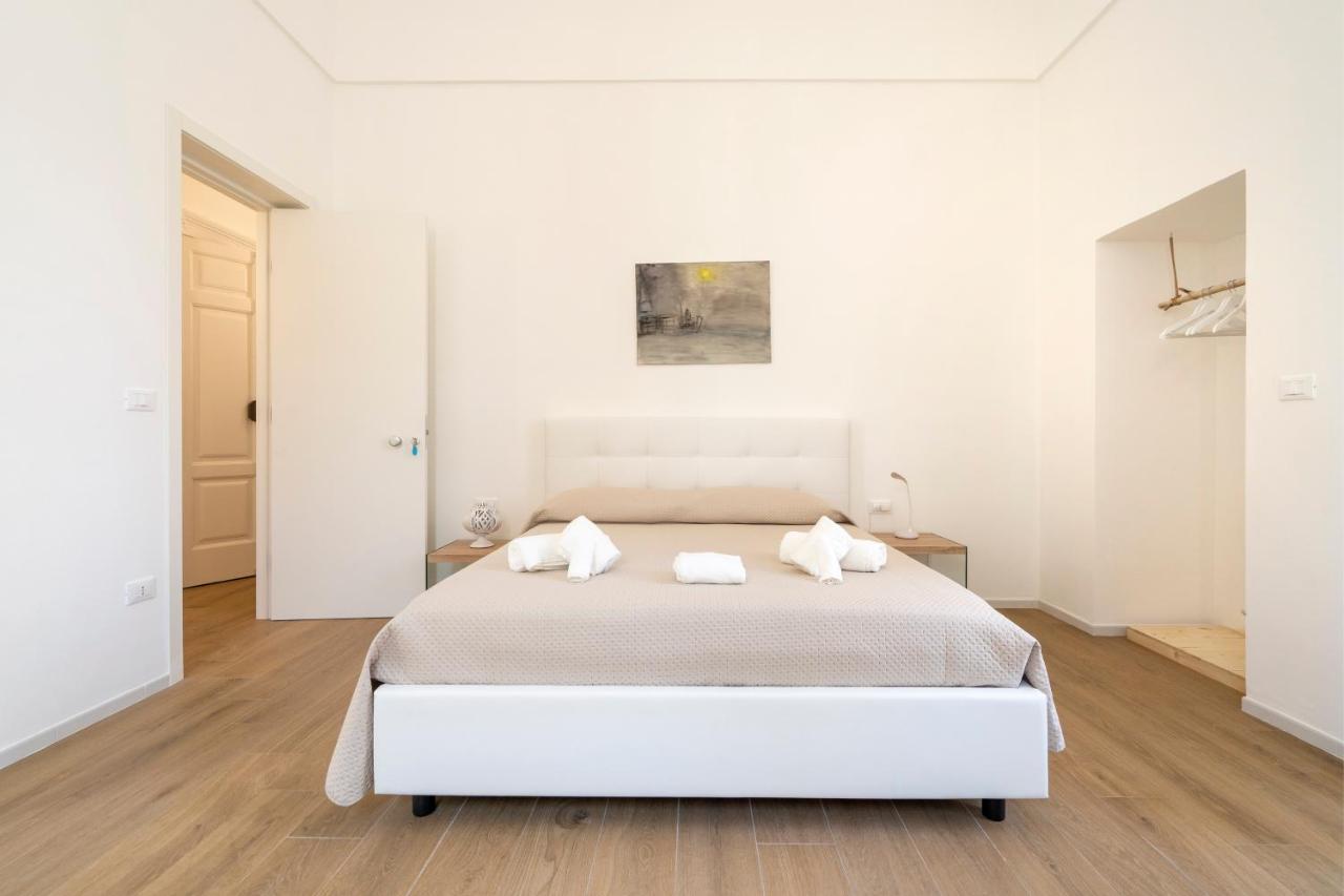 Casa Del Barone - Luxury Suites Монополи Экстерьер фото