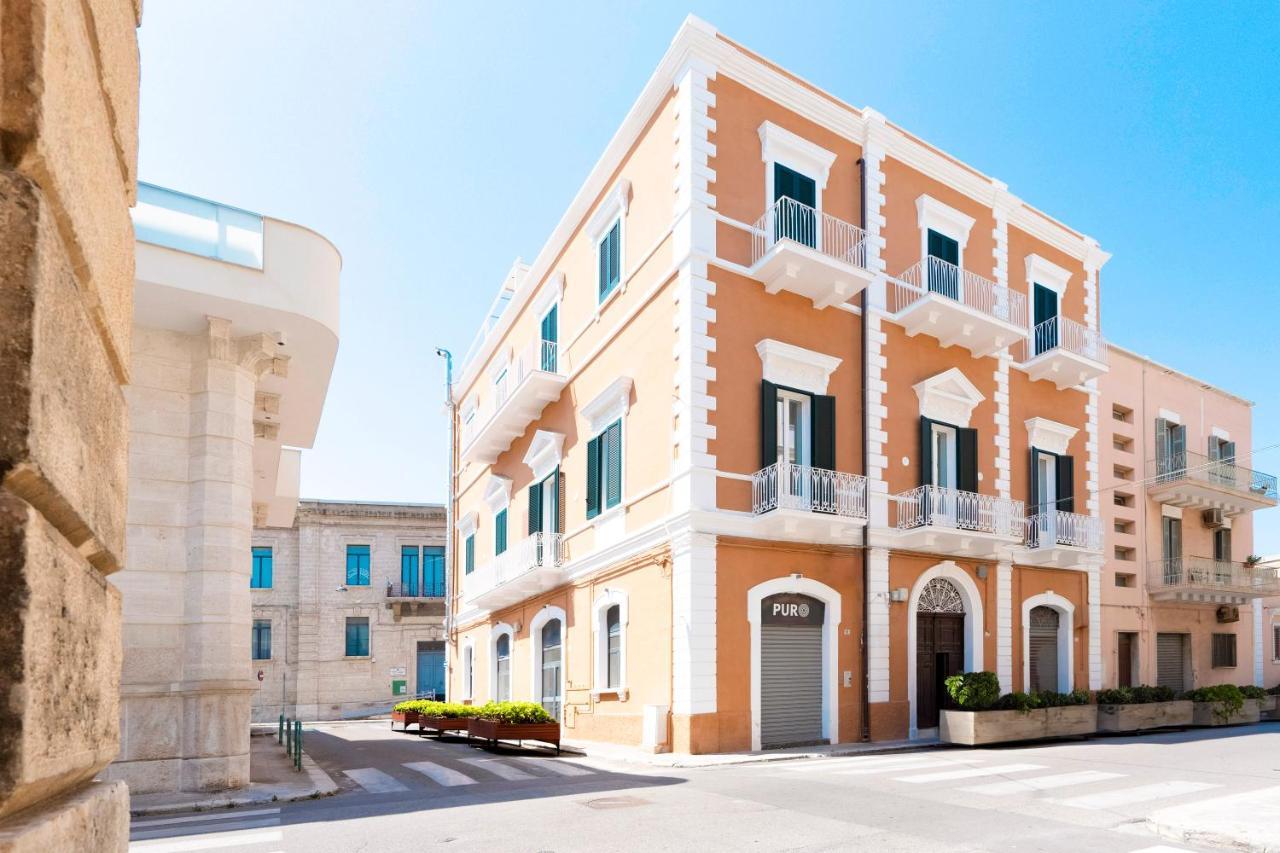 Casa Del Barone - Luxury Suites Монополи Экстерьер фото